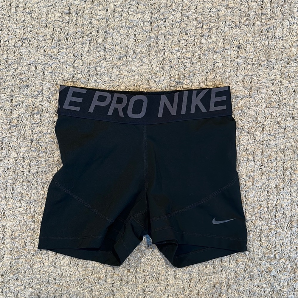 Nike Train Spanx